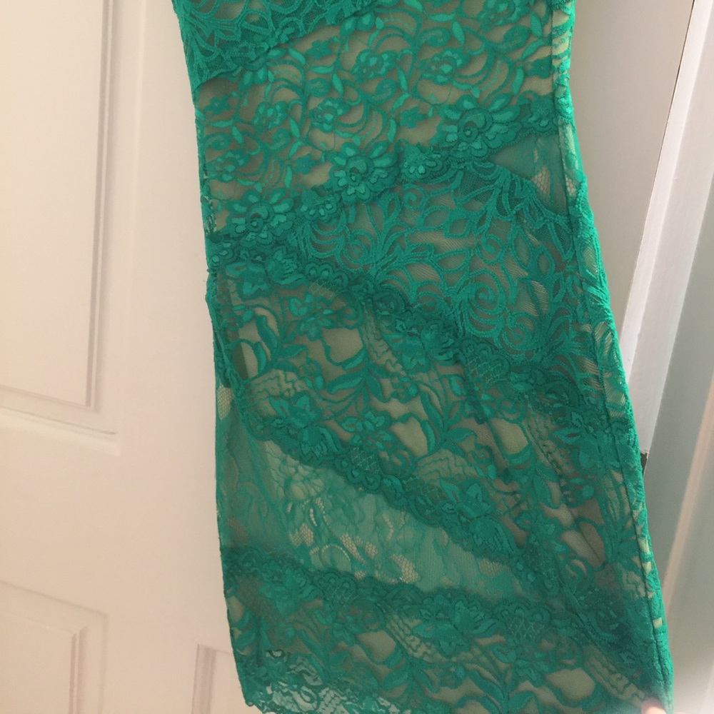 Bebe One shoulder stretch lace dress - Picture 4 of 8